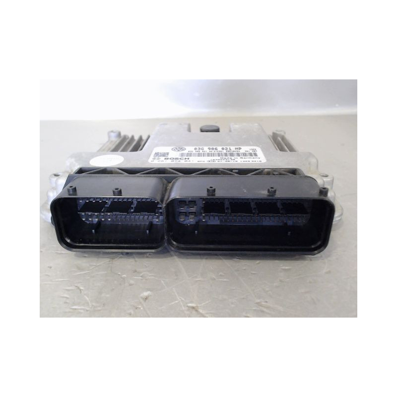 CALCULATEUR MOTEUR VOLKSWAGEN TOURAN