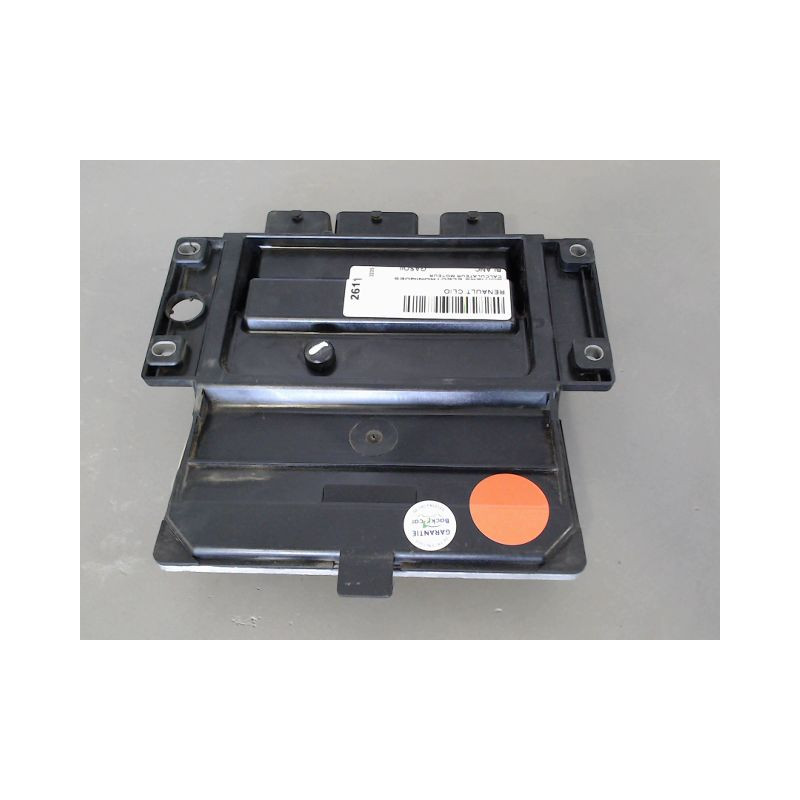 CALCULATEUR MOTEUR RENAULT CLIO