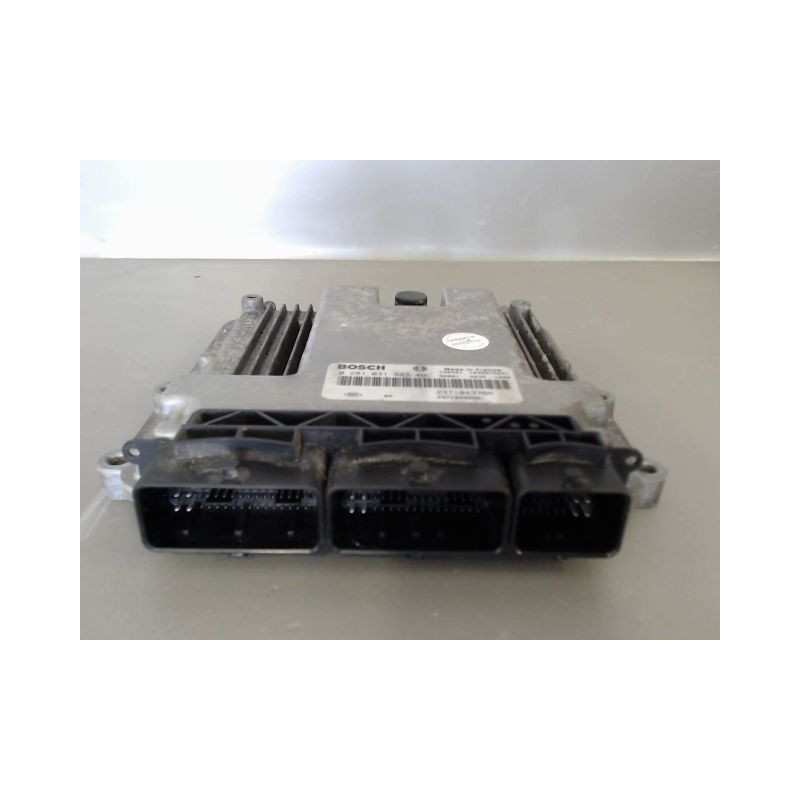 CALCULATEUR MOTEUR RENAULT MEGANE
