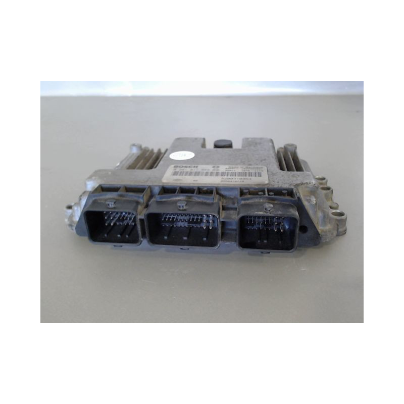 CALCULATEUR MOTEUR RENAULT MEGANE