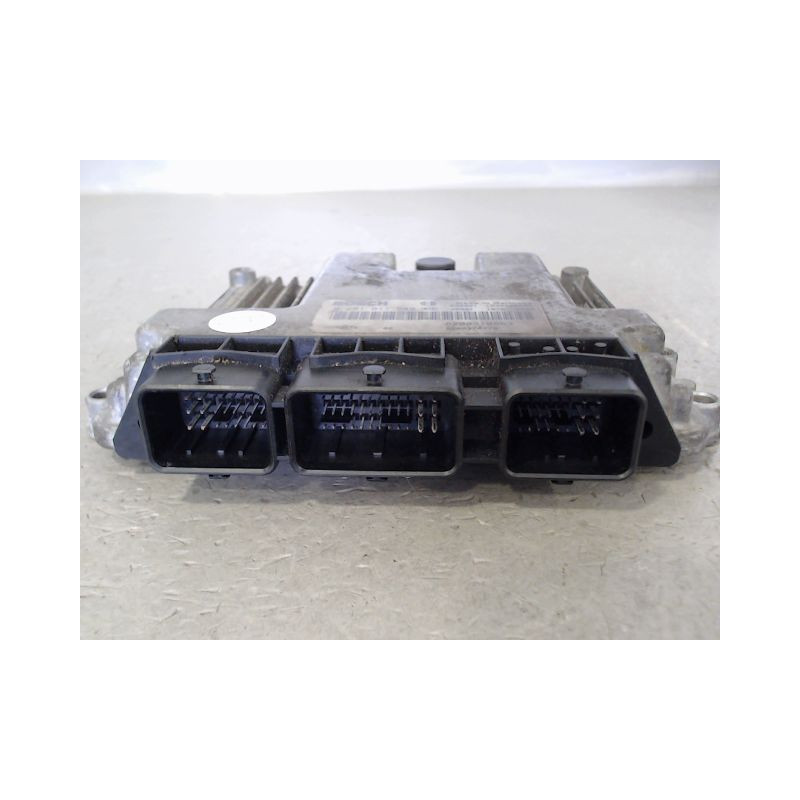 CALCULATEUR MOTEUR RENAULT MEGANE