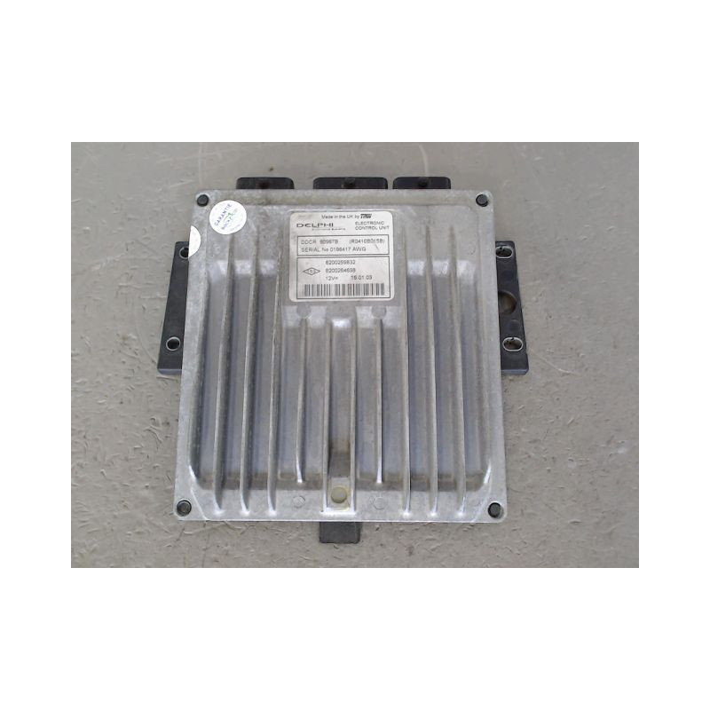 CALCULATEUR MOTEUR RENAULT MEGANE