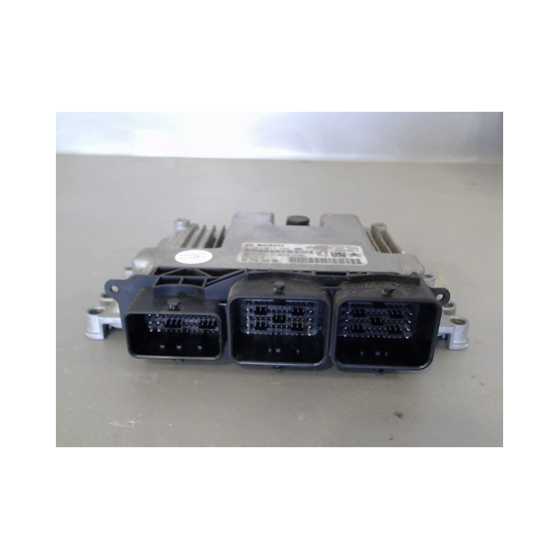 CALCULATEUR MOTEUR PEUGEOT 207