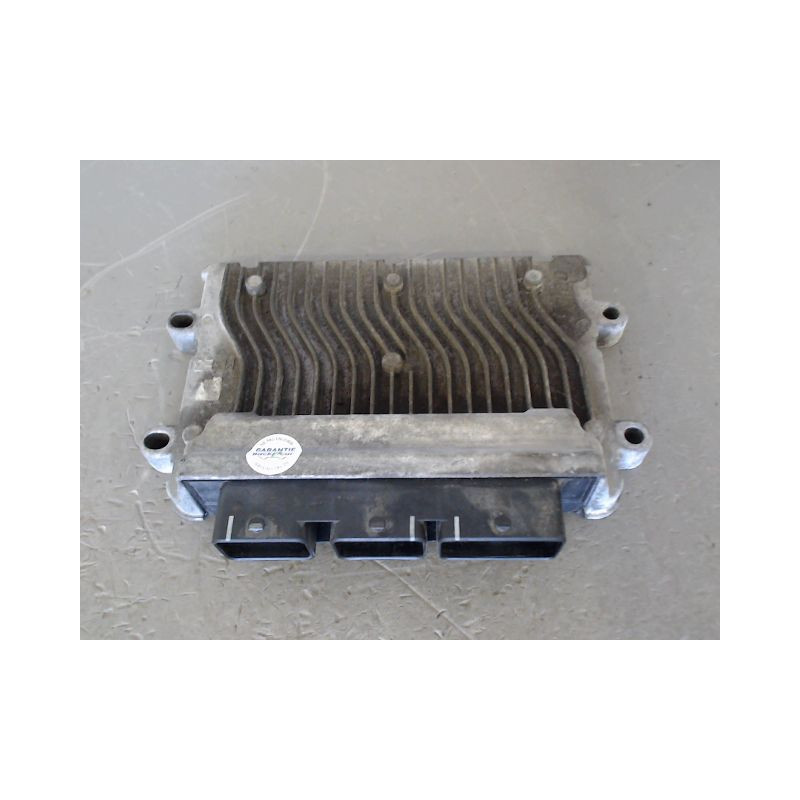 CALCULATEUR MOTEUR PEUGEOT 206