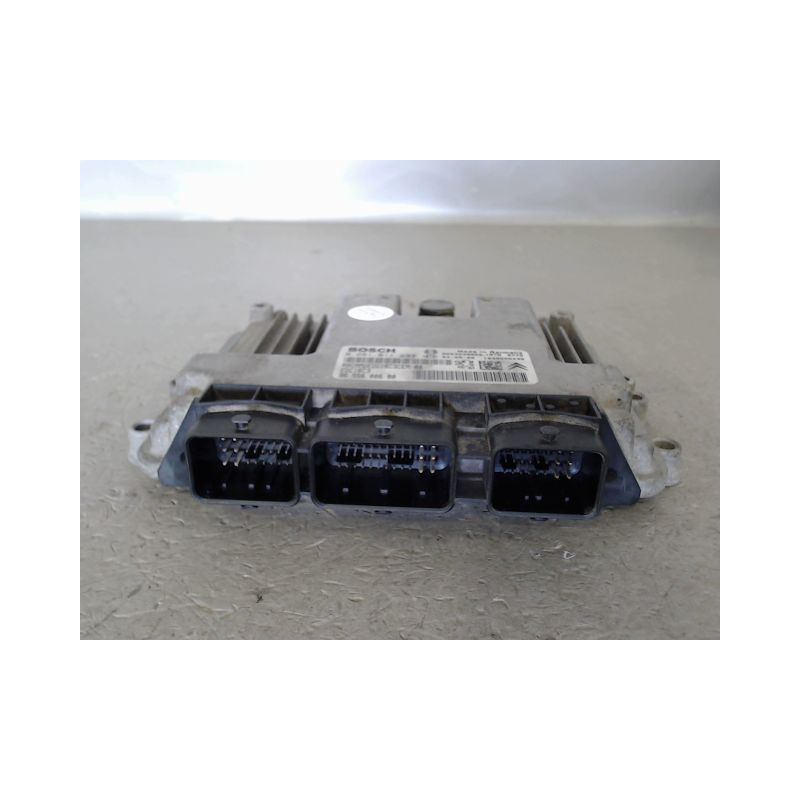 CALCULATEUR MOTEUR CITROEN XSARA