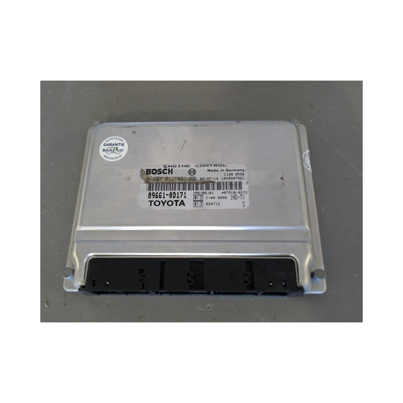 CALCULATEUR MOTEUR TOYOTA YARIS
