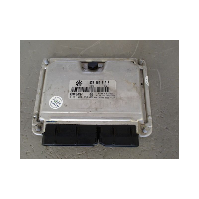 CALCULATEUR MOTEUR SEAT TOLEDO