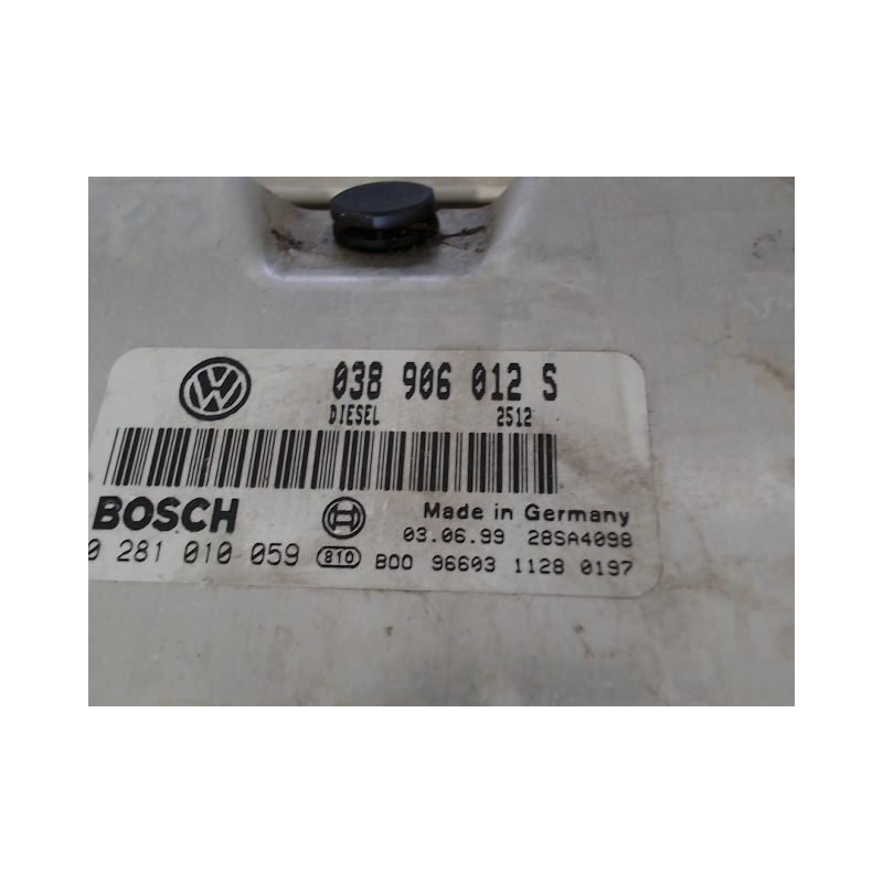 CALCULATEUR MOTEUR SEAT TOLEDO