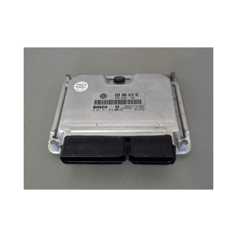 CALCULATEUR MOTEUR VOLKSWAGEN POLO