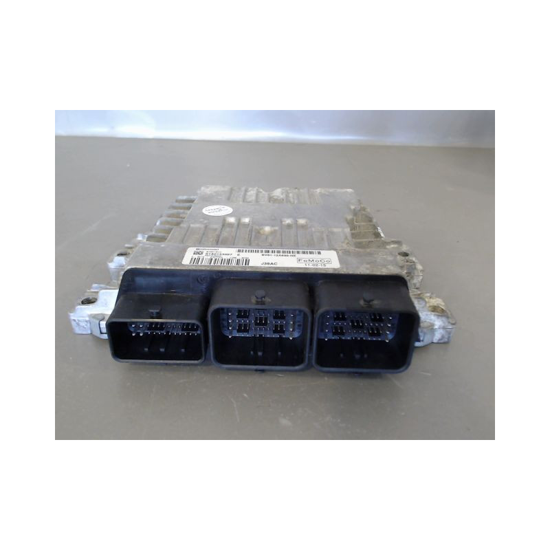CALCULATEUR MOTEUR FORD FOCUS