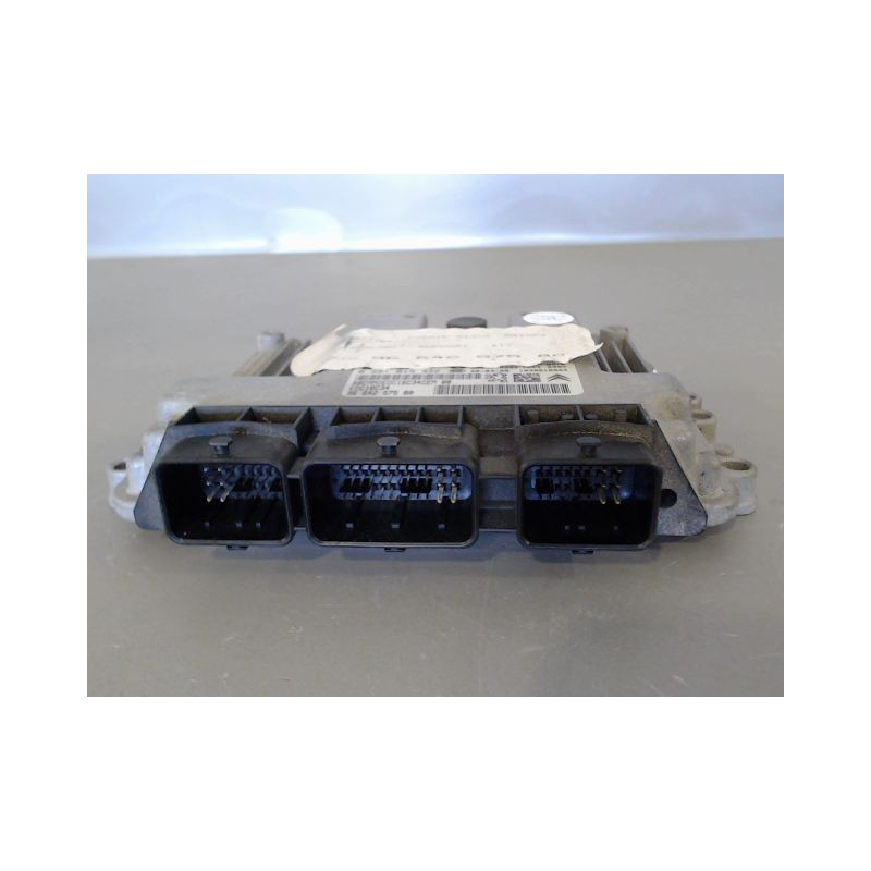 CALCULATEUR MOTEUR PEUGEOT 308