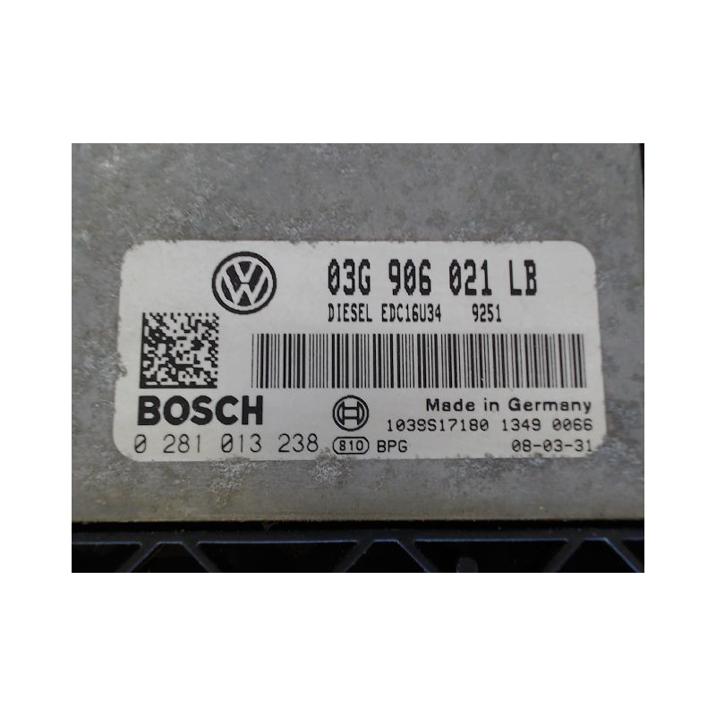 CALCULATEUR MOTEUR SKODA OCTAVIA