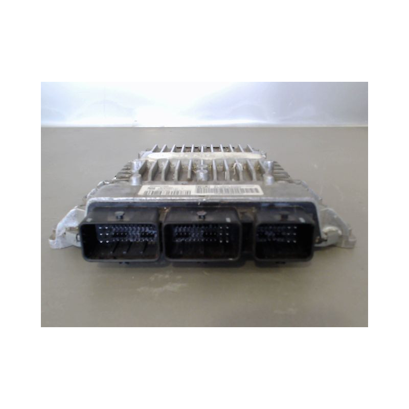 CALCULATEUR MOTEUR PEUGEOT 307