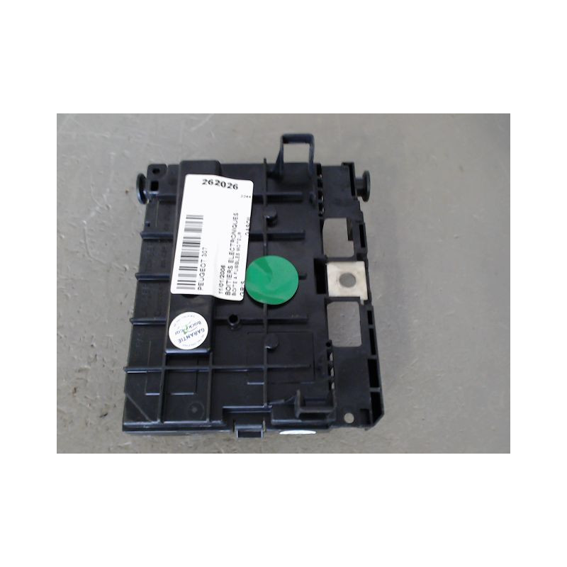 BOITE A FUSIBLES PEUGEOT 307