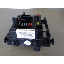 BOITE A FUSIBLES PEUGEOT 206