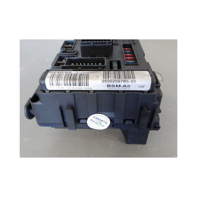 BOITE A FUSIBLES CITROEN C5