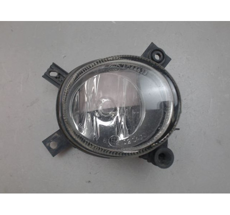 PHARE ANTIBROUILLARD AVD