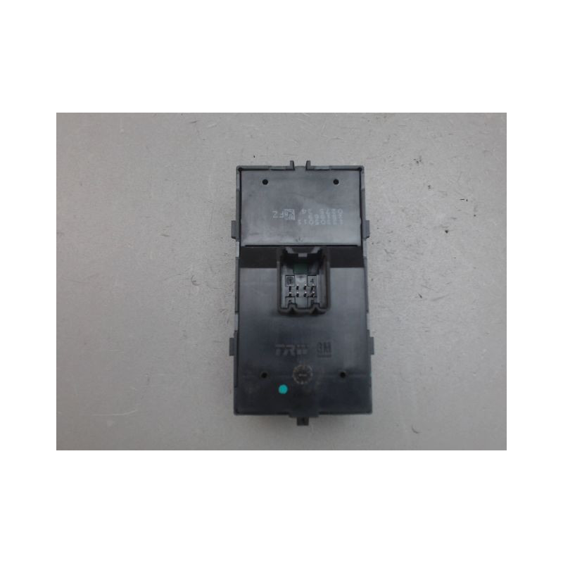 COMMANDE LEVE-GLACE PORTE AVG OPEL INSIGNIA