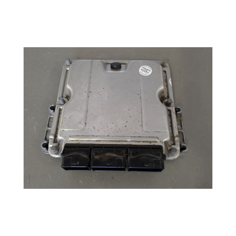 CALCULATEUR MOTEUR RENAULT VEL SATIS
