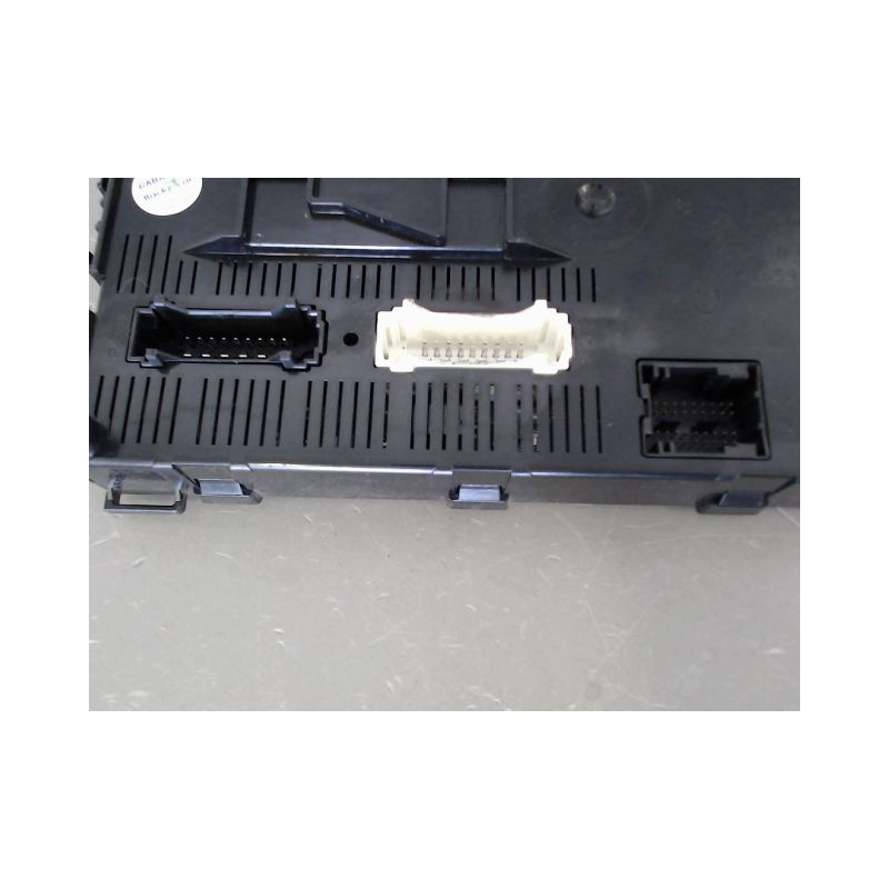 BOITIER GESTION HABITACLE RENAULT CLIO