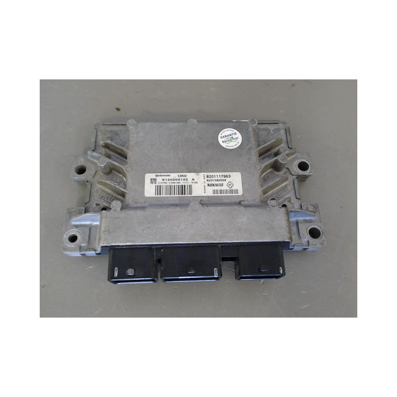 CALCULATEUR MOTEUR DACIA SANDERO