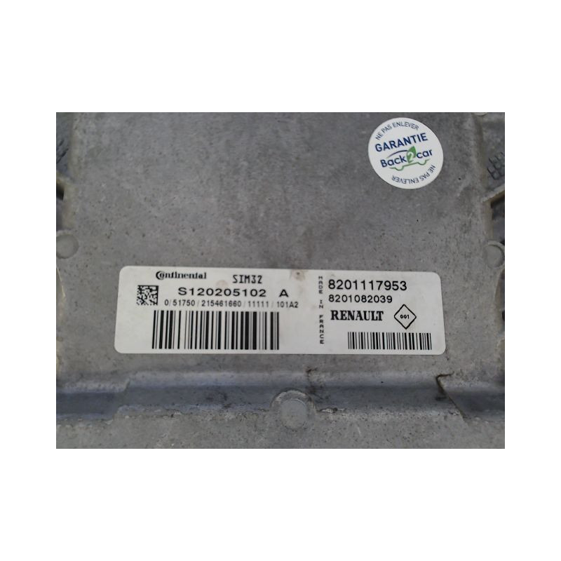 CALCULATEUR MOTEUR DACIA SANDERO