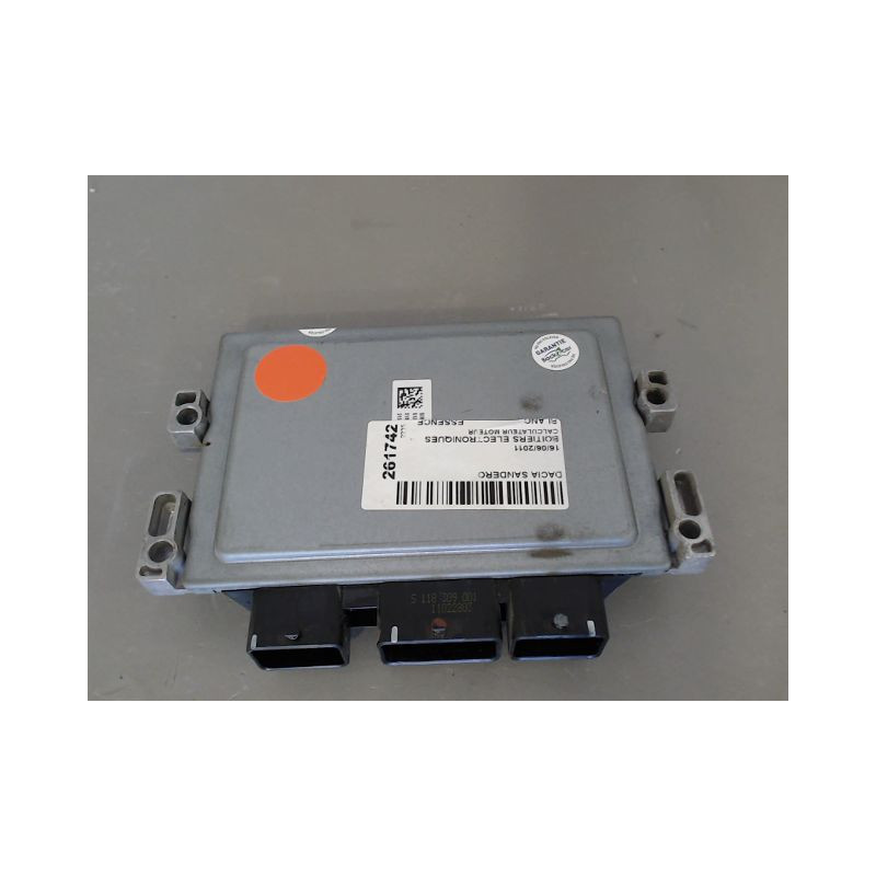 CALCULATEUR MOTEUR DACIA SANDERO