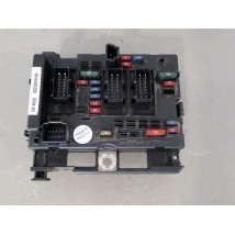 BOITE A FUSIBLES PEUGEOT 206