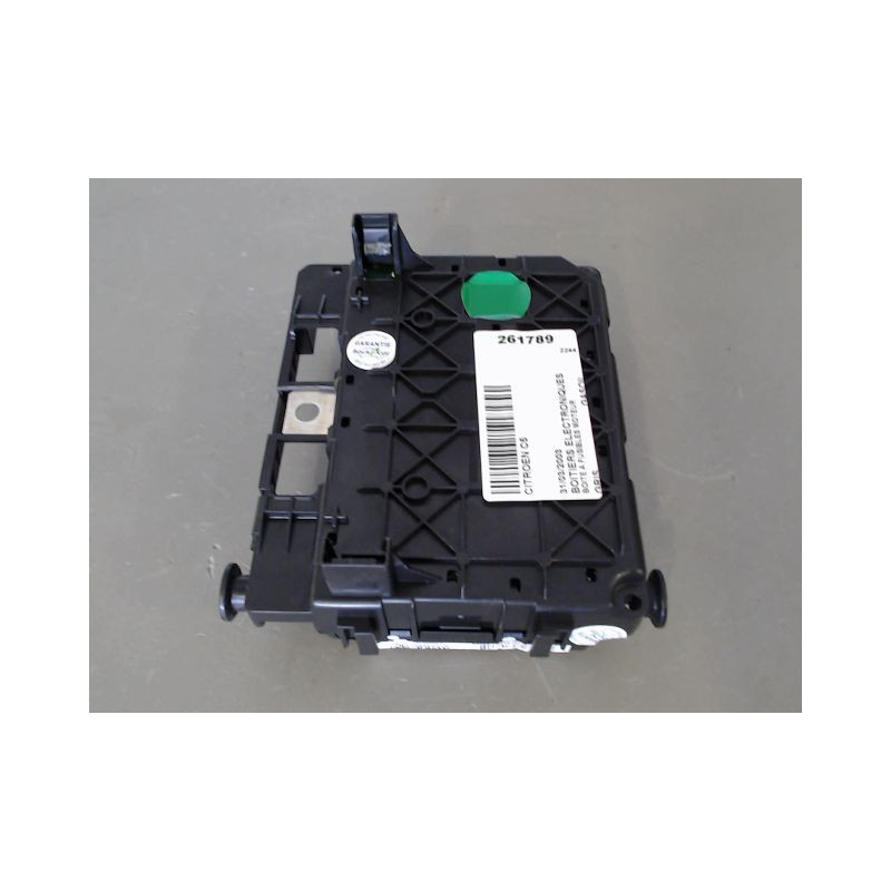 BOITE A FUSIBLES CITROEN C5