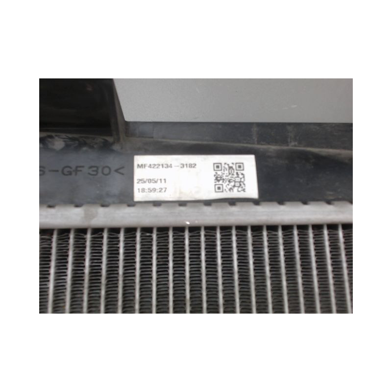 RADIATEUR TOYOTA YARIS