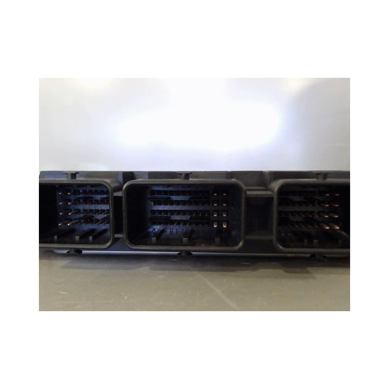 CALCULATEUR MOTEUR FORD FOCUS