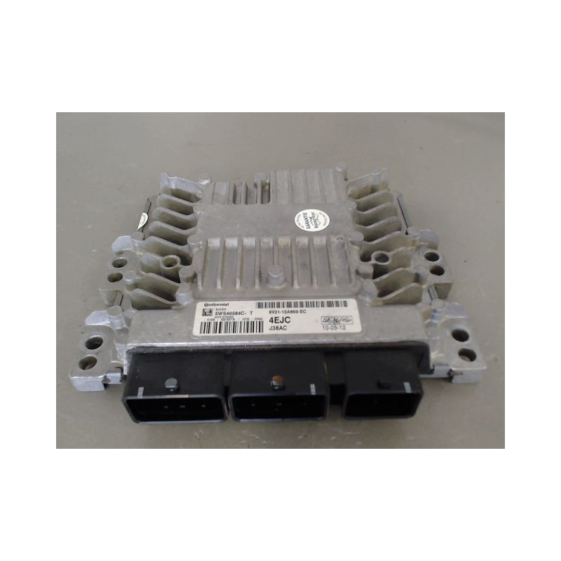 CALCULATEUR MOTEUR FORD FIESTA