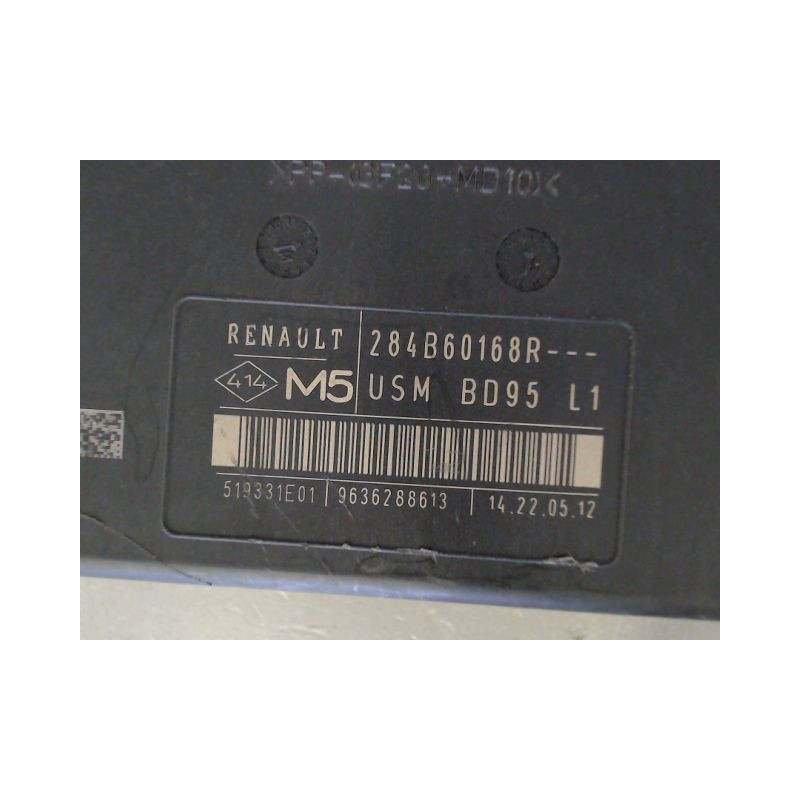 BOITE A FUSIBLES RENAULT MEGANE