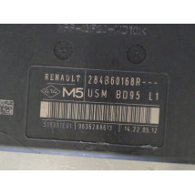 BOITE A FUSIBLES RENAULT MEGANE