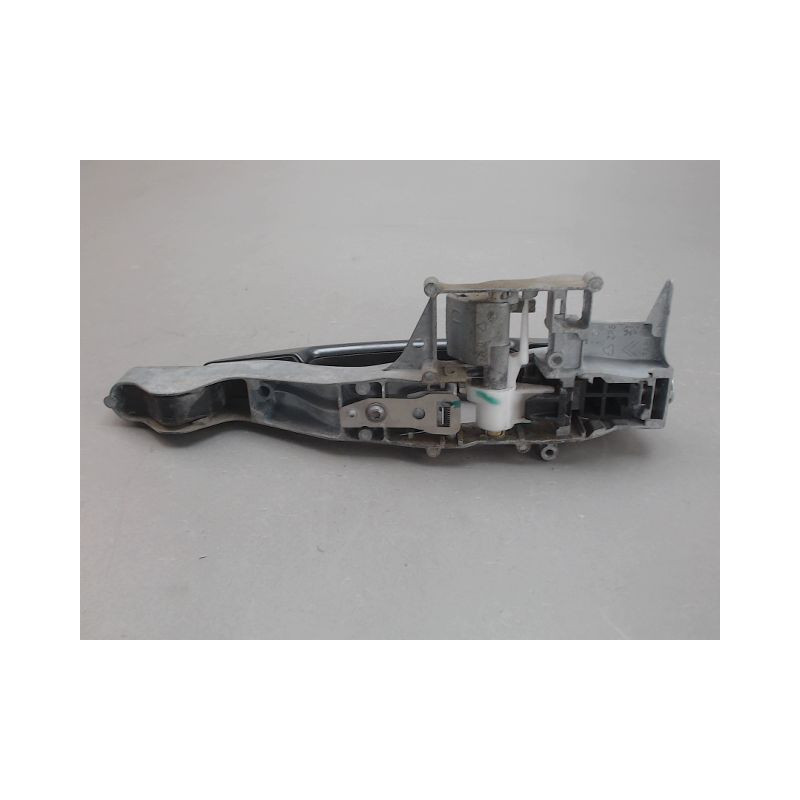 POIGNEE EXTERIEURE PORTE ARRIERE DROIT PEUGEOT 308
