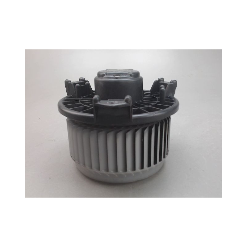 MOTEUR VENTILATEUR CHAUFFAGE SUZUKI SWIFT