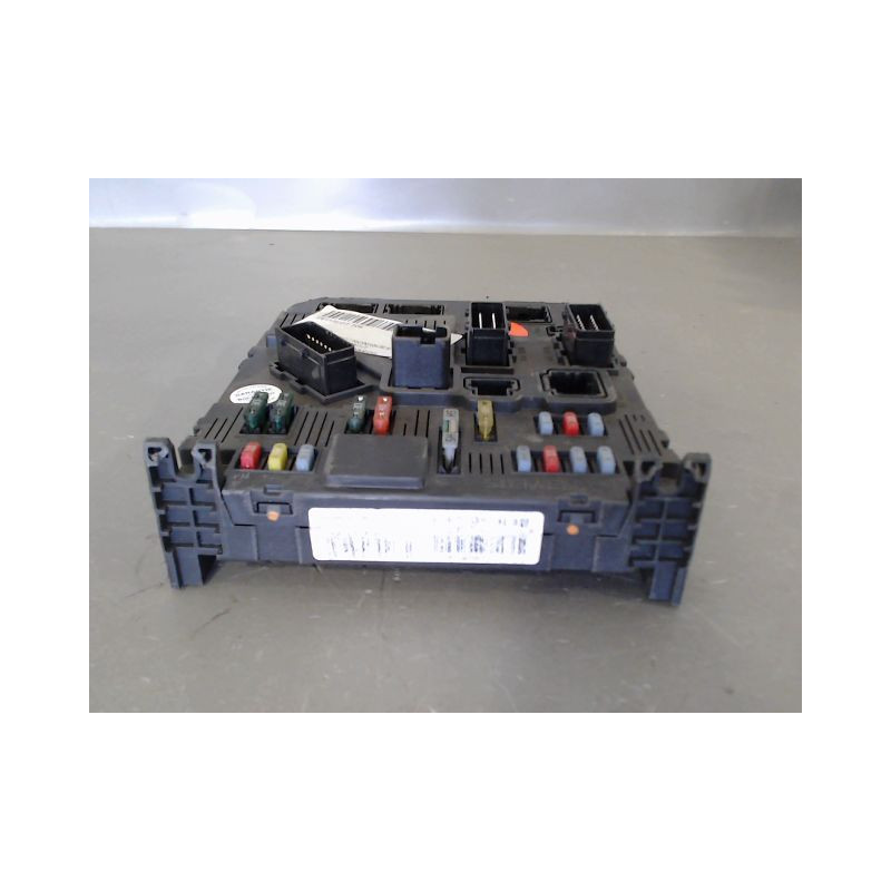 BOITIER GESTION HABITACLE PEUGEOT 206