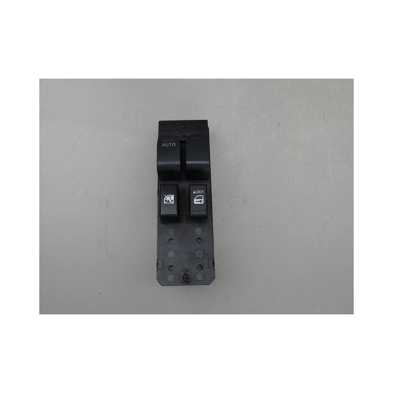 COMMANDE LEVE-GLACE PORTE AVG SUZUKI SWIFT