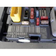 BOITE A FUSIBLES CITROEN C4