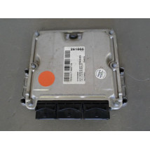 CALCULATEUR MOTEUR RENAULT MASTER