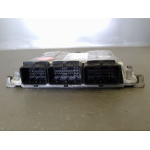 CALCULATEUR MOTEUR RENAULT MASTER