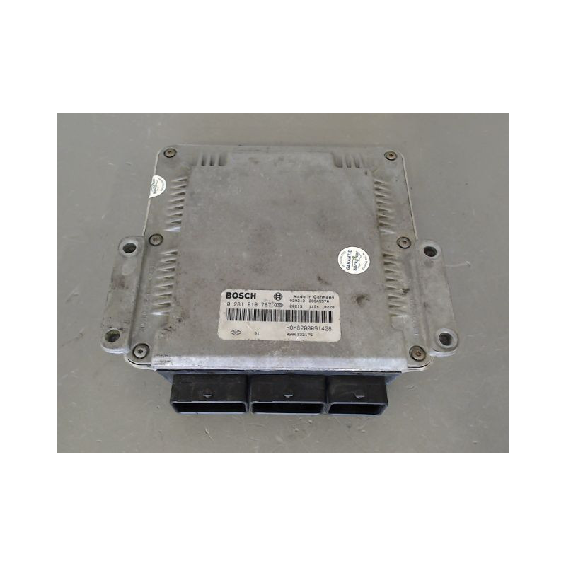 CALCULATEUR MOTEUR RENAULT MASTER
