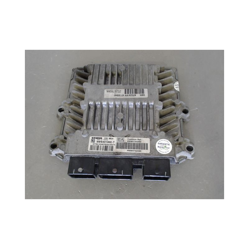CALCULATEUR MOTEUR CITROEN XSARA