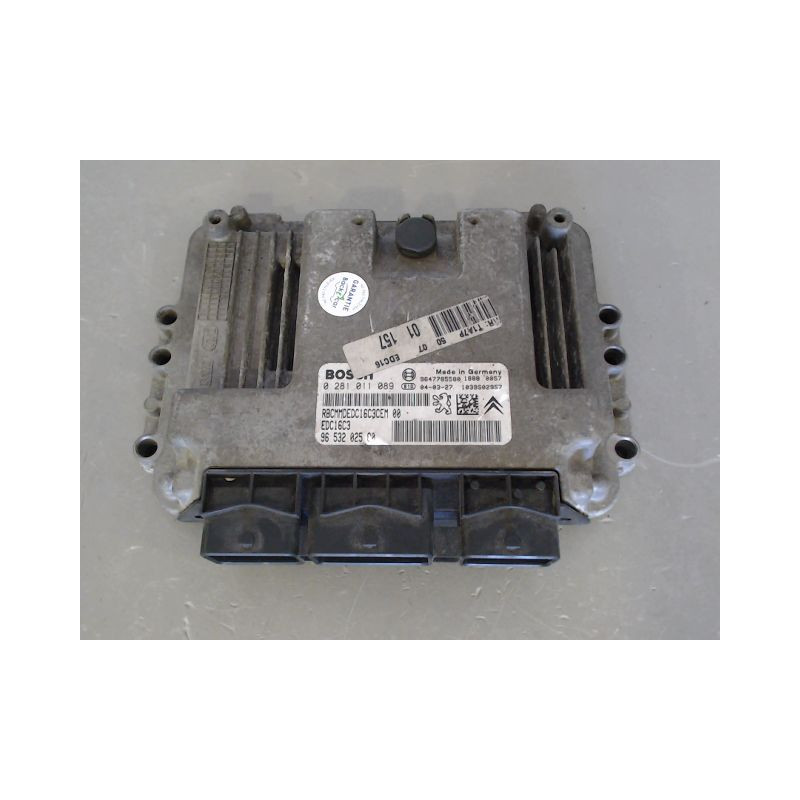 CALCULATEUR MOTEUR PEUGEOT 206