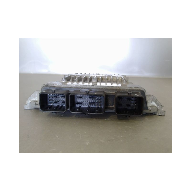 CALCULATEUR MOTEUR CITROEN C3
