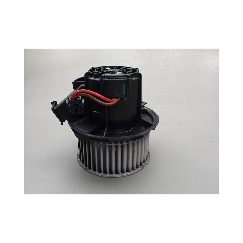 MOTEUR VENTILATEUR CHAUFFAGE MERCEDES CLASSE E
