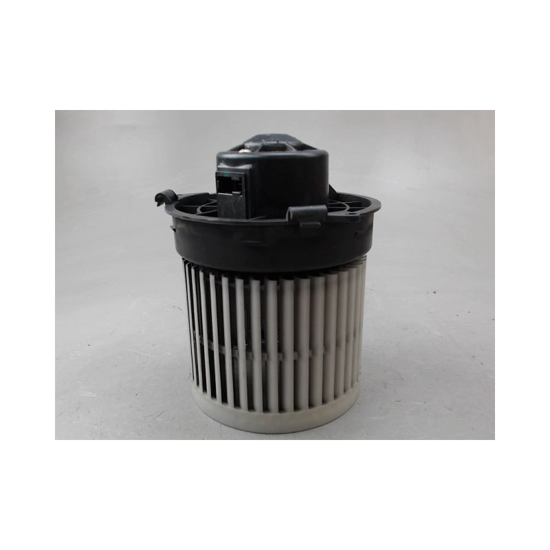 MOTEUR VENTILATEUR CHAUFFAGE NISSAN MICRA