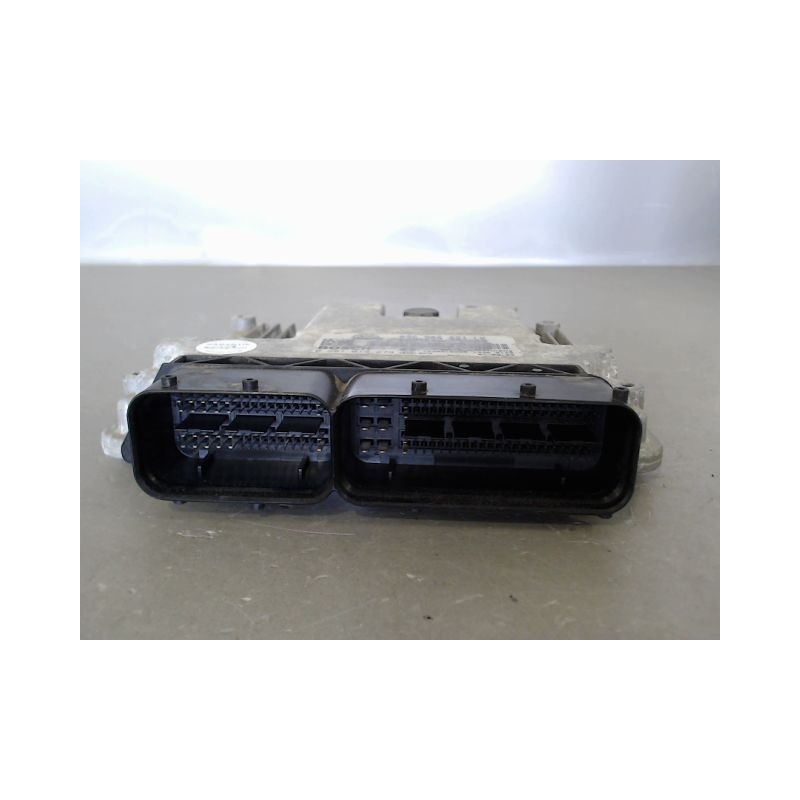CALCULATEUR MOTEUR SEAT LEON