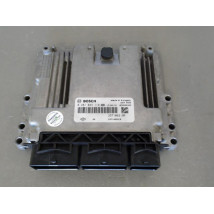 CALCULATEUR MOTEUR RENAULT CLIO