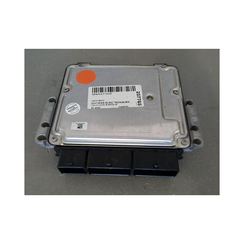 CALCULATEUR MOTEUR RENAULT CLIO
